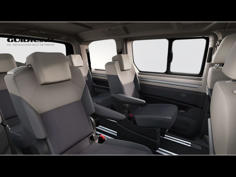 GuidiCar - VOLKSWAGEN INDUSTRIALI NUOVO Multivan 1 Multivan Life  2.0 TDI 110kW  ant. DSG Nuovo